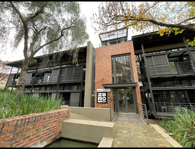 320M² OFFICE TO LET IN BRYANSTON